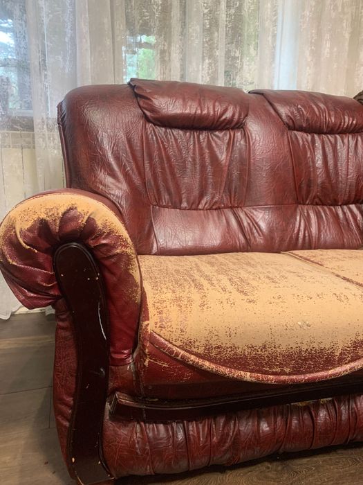 Шкірний куток і крісло