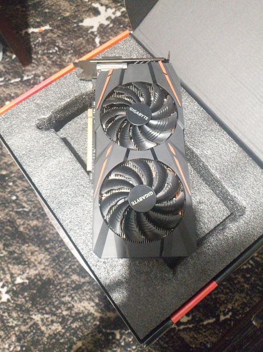 Продам відеокарту Amd rx 570 4gb