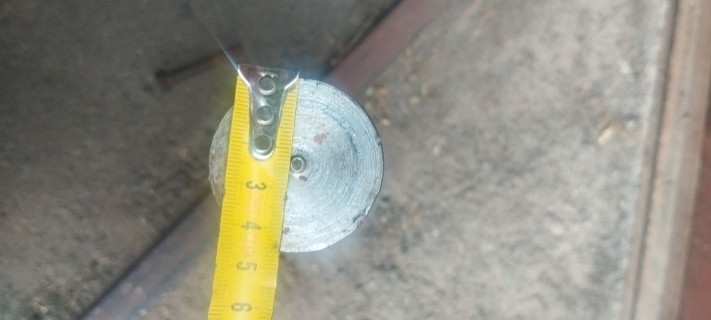 Кругляк металевий