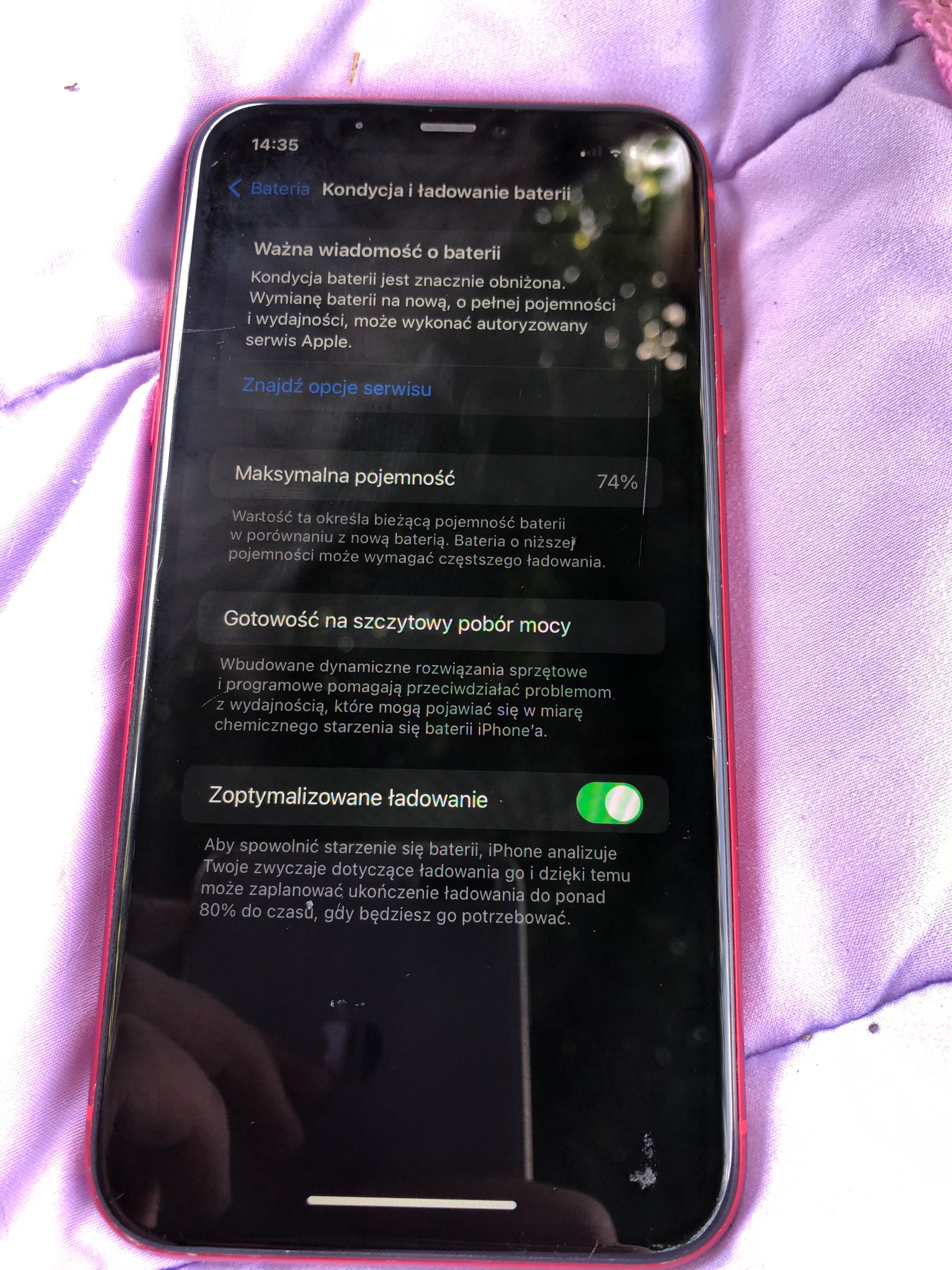 iPhone 11 czerwony