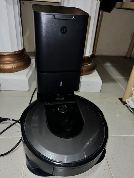Робот пылесос iRobot roomba i7