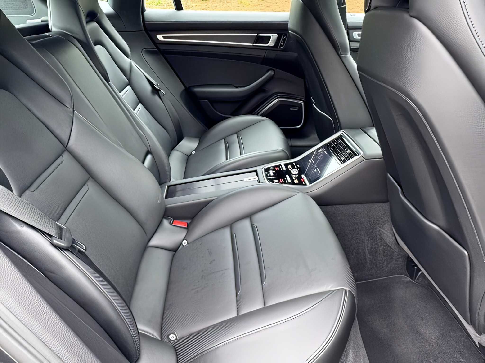2021 Porsche Panamera