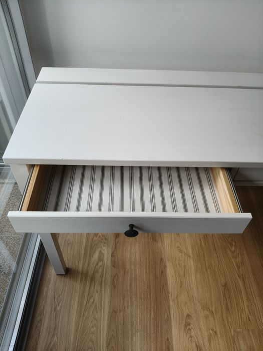 Secretaria Hennes IKEA