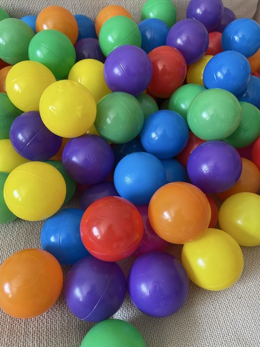 150 Bolas de plástico macio para piscina de bolinhas.