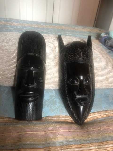 Esculturas artesanais africanas, madeira maciça pau preto, dos anos 60