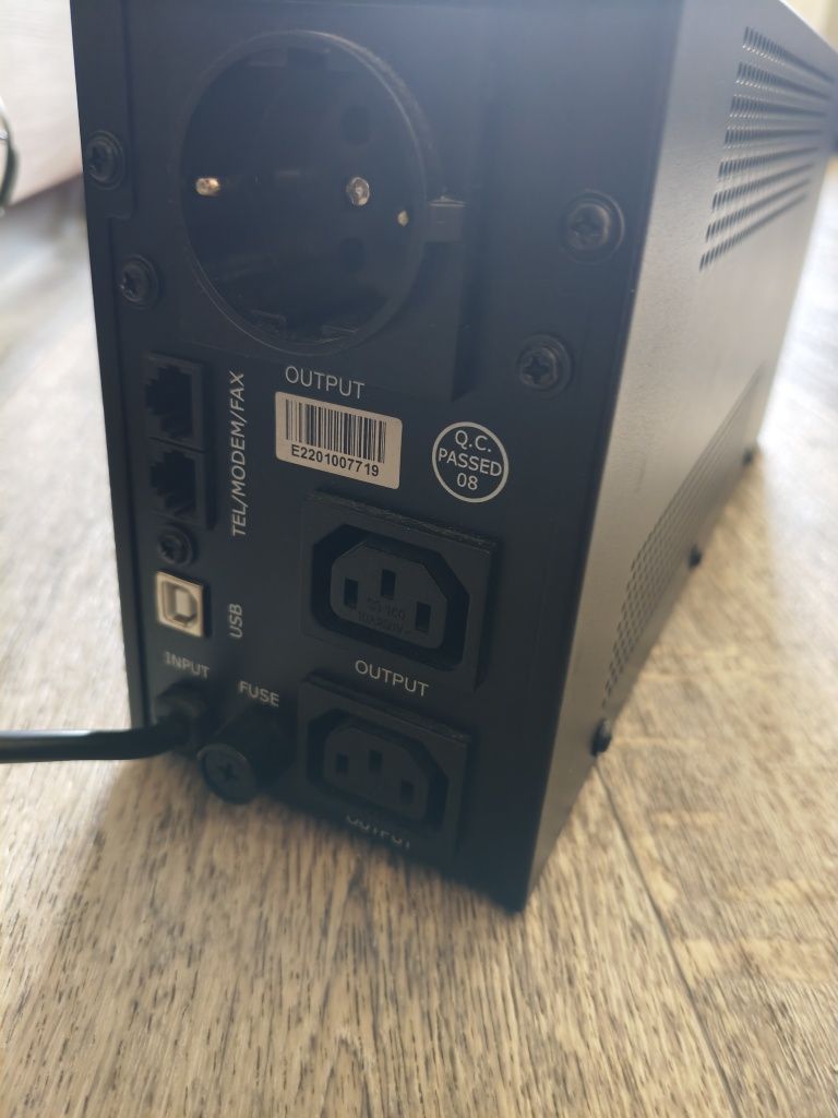 ДБЖ EnerGenie 850VA (EG-UPS-032) Б/В