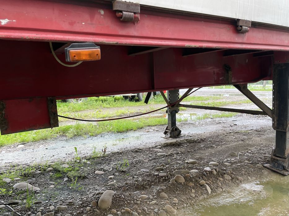 Продам напівпричіп борт штора