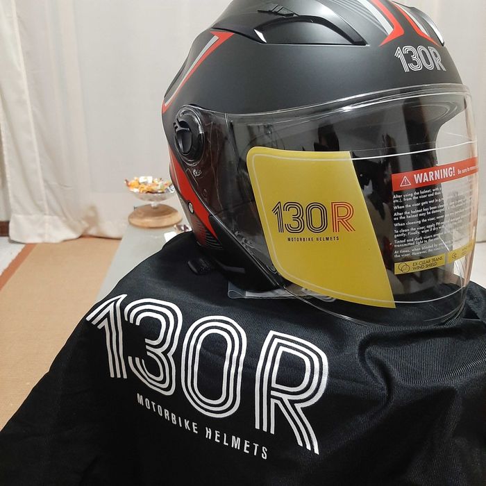 Capacete 130R Arida Matt Black/Red novo