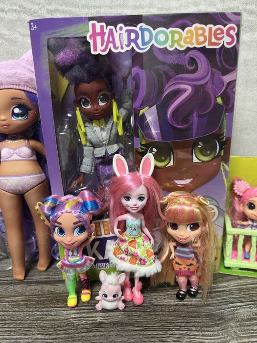 Лот ляльок для гри, всі разом