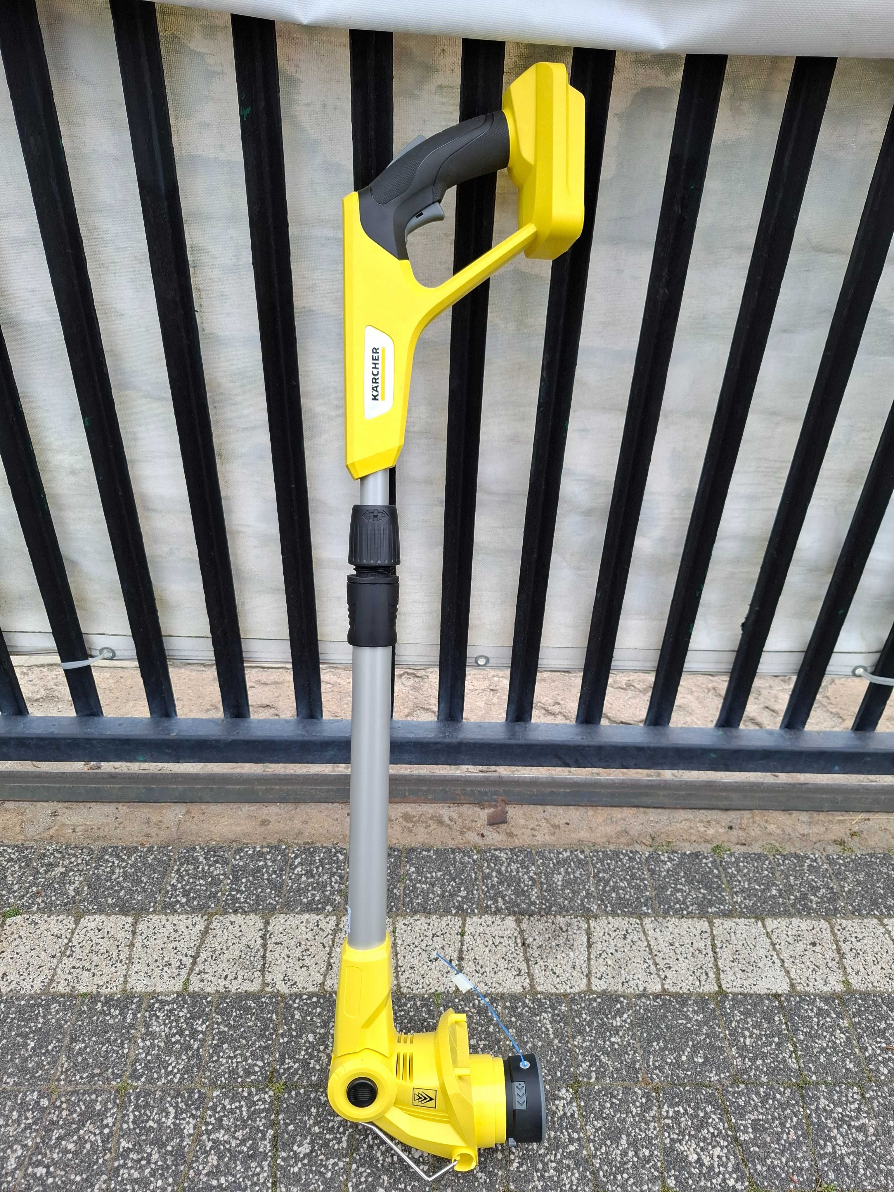 Podkaszarka akumulatorowa Karcher LTR 18-30 * Ładowarka