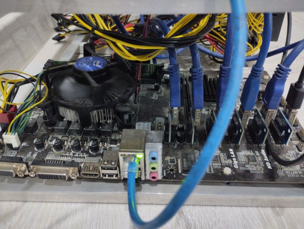 Майнинг ферма 6 Rx 470 4 gb