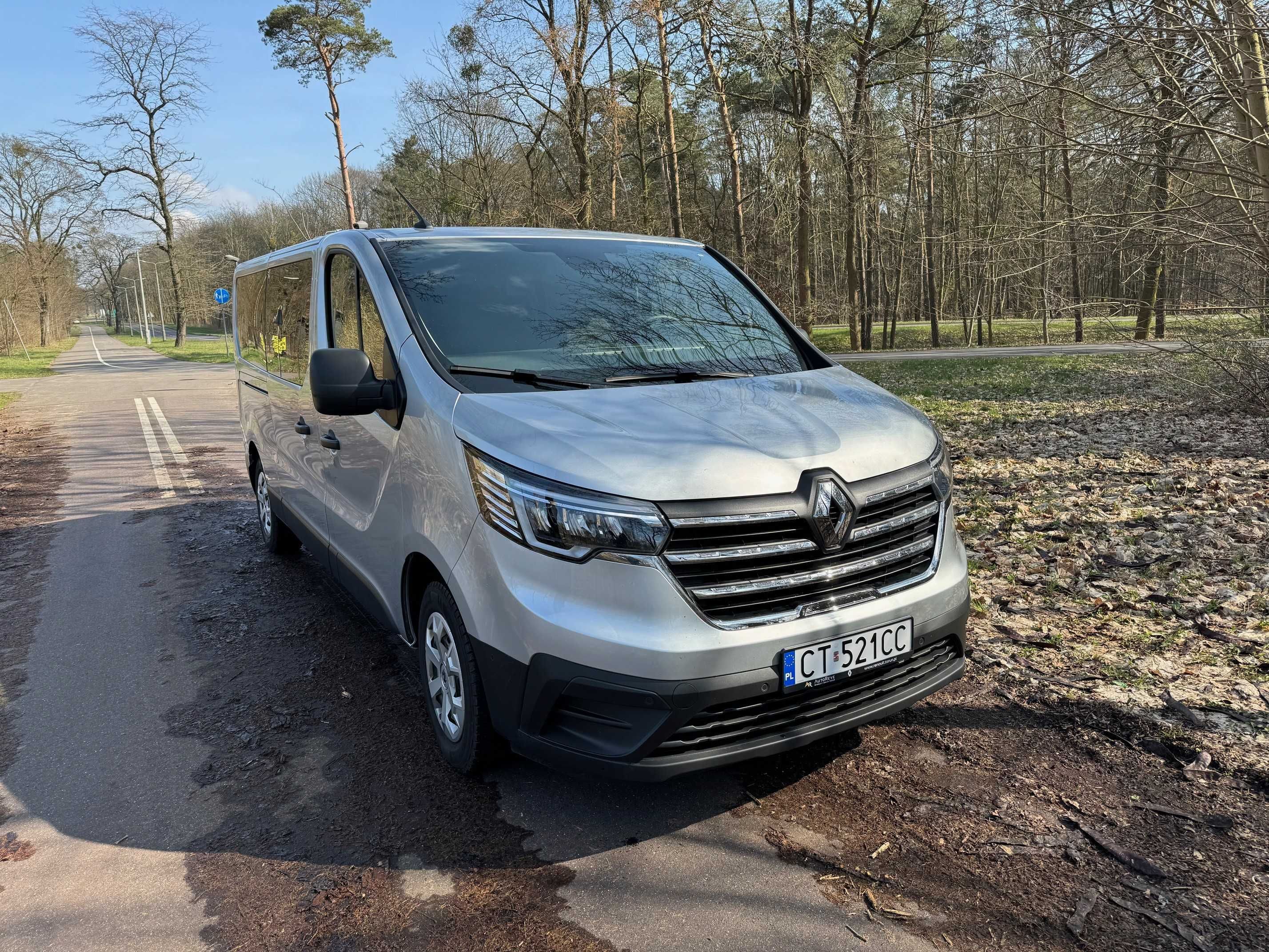 Renault Trafic - 9 osobowy od 250 zł