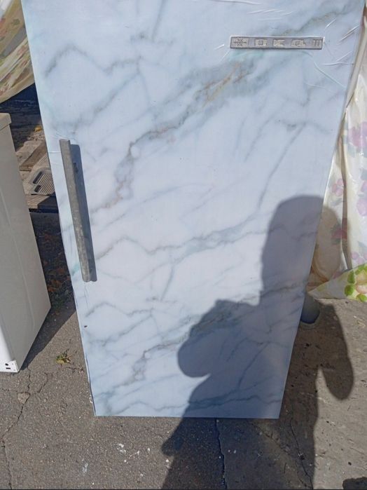 Продам холодильник око