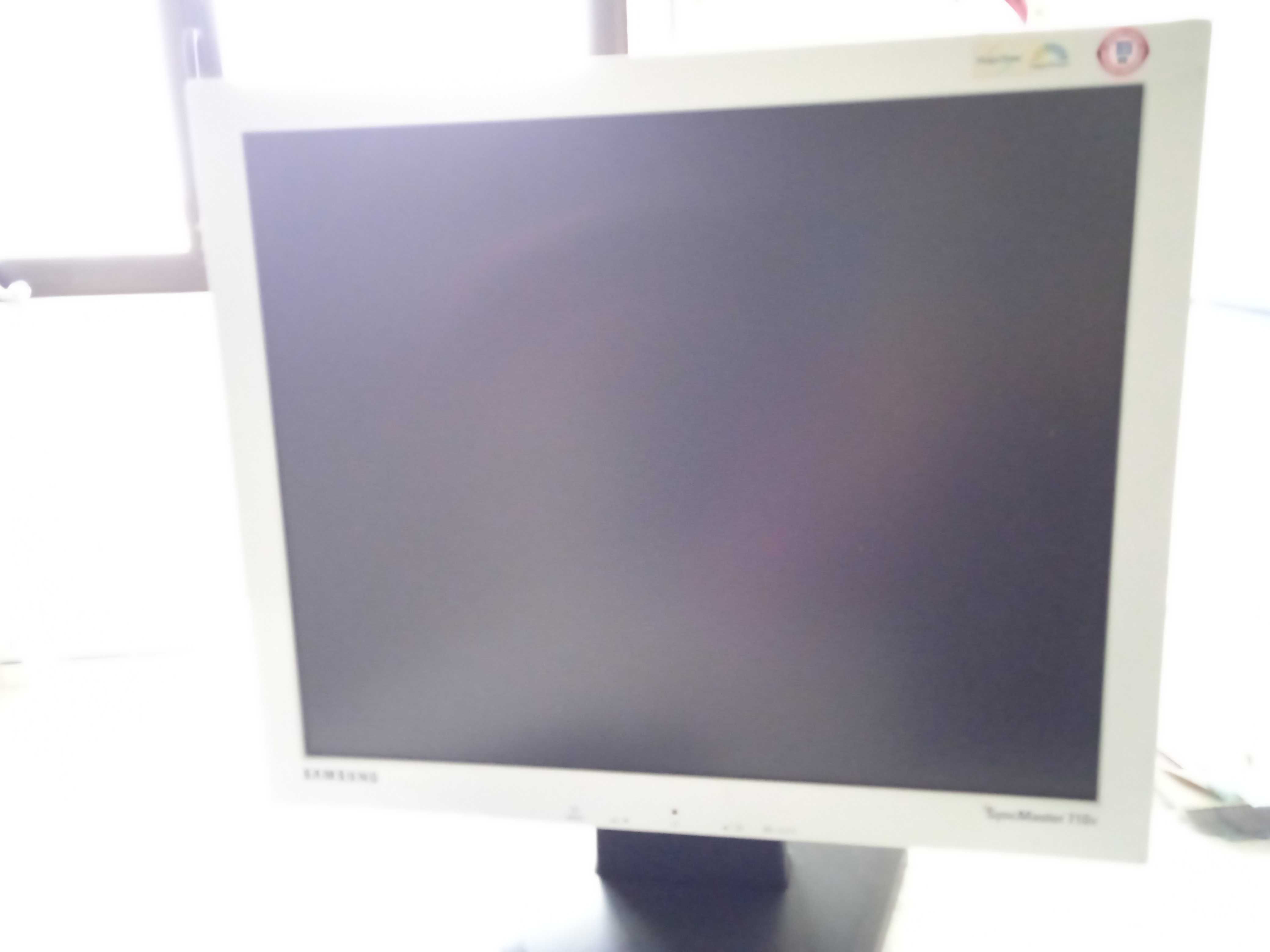 Monitore Samsung SyncMaster 710v