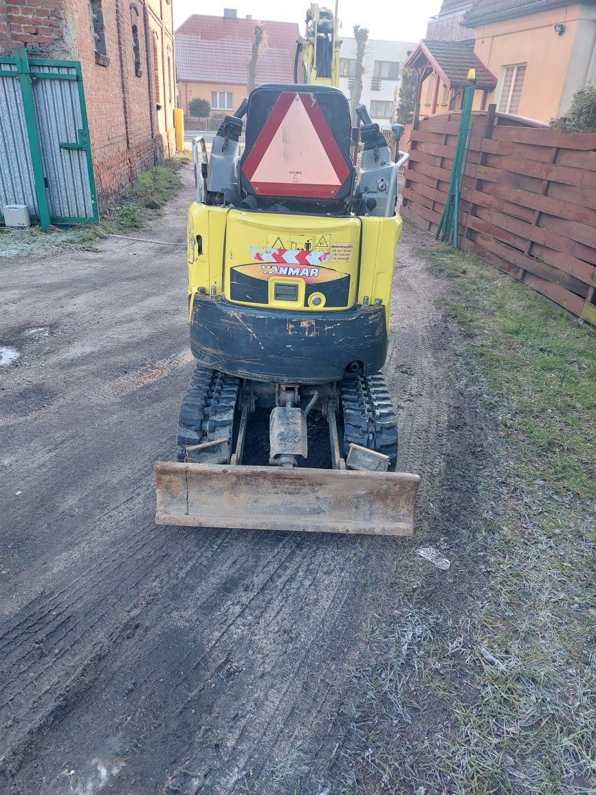 Minikoparka Yanmar Vio 17 umowa, skarpówka hydrauliczna