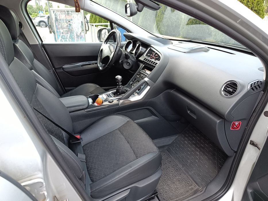 Peugeot 3008  Blu e HDI 1.6  2015р