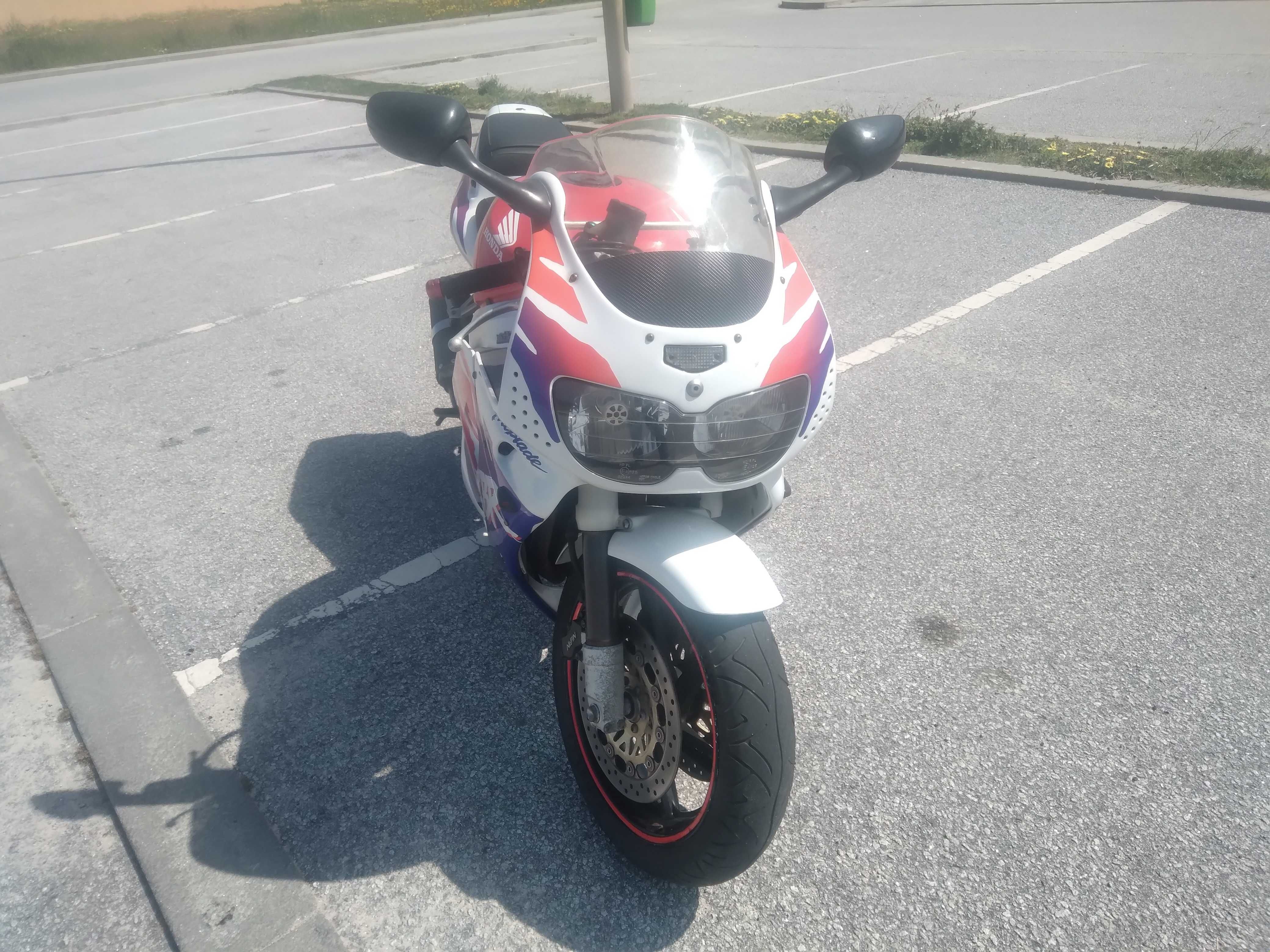 honda cbr 900 rr sc 28