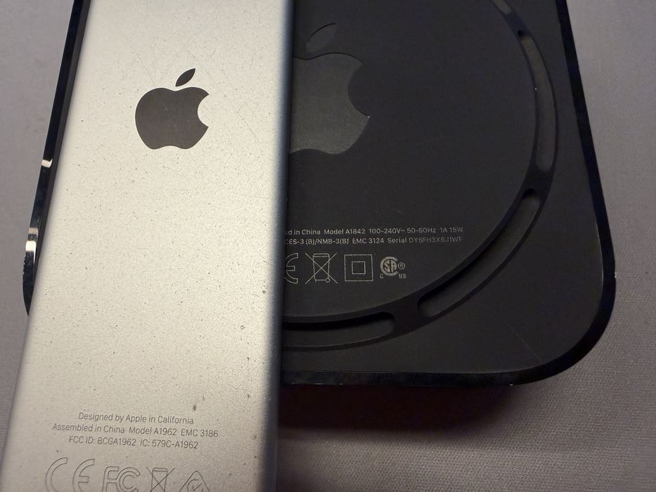 Apple TV 4K (gen 1) 32Gb a1842 + Apple Siri Remote a1962