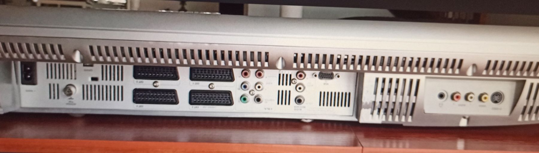 Telewizor Philips 30PF9975/12 30 cali LCD Pixel Plus 1 Dwa głośniki