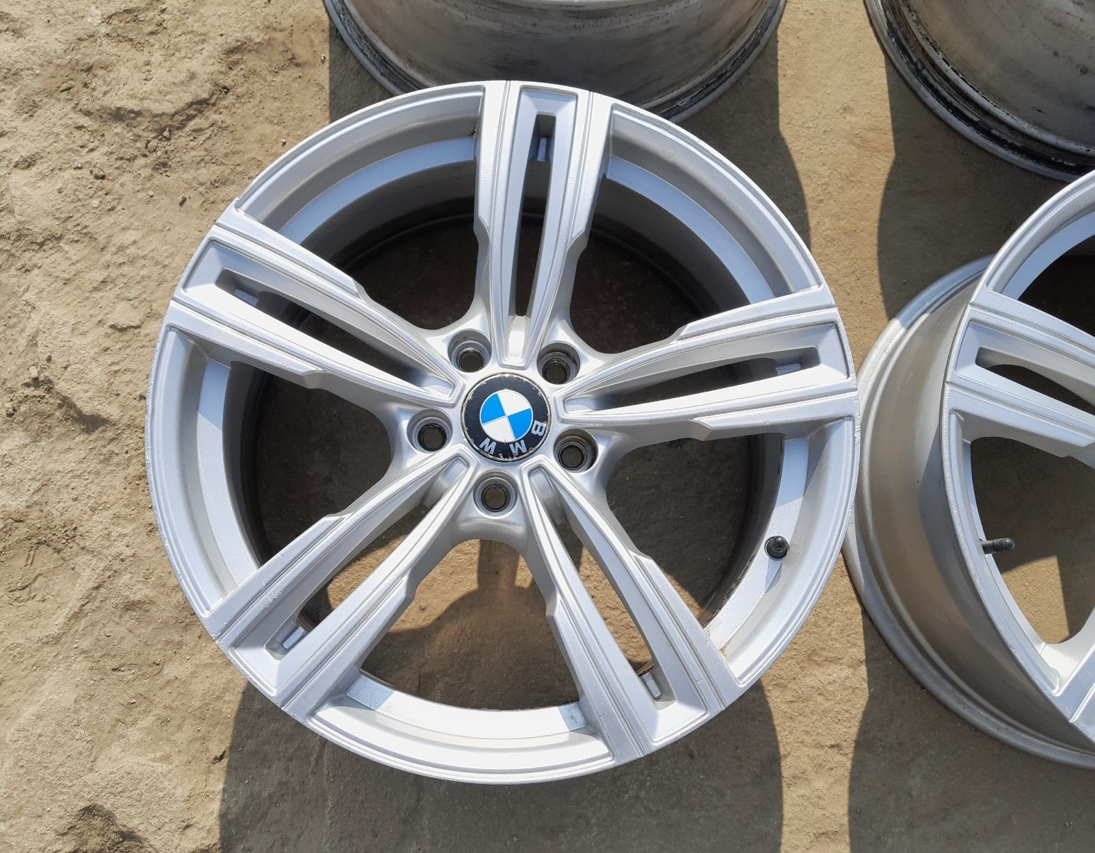 Alufelgi 19 5x120 BMW F10 F11 F12 F30 F31 E90 F01 F06 F07