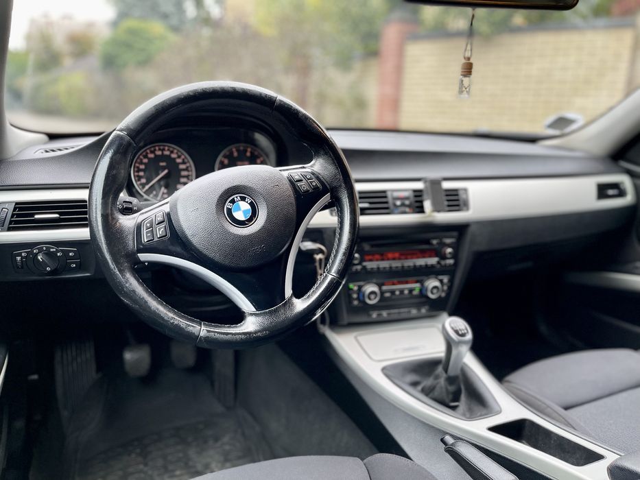BMW 3 2008 рік 2.0 бенз