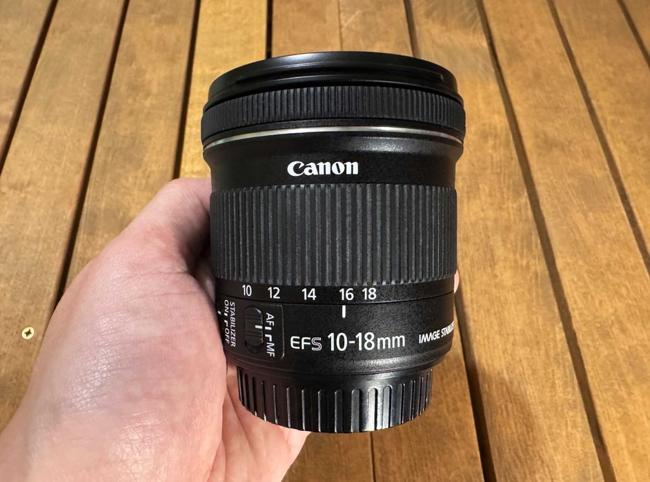 Обʼєктив Canon EF-S 10-18mm f/4.5-5.6 IS STM