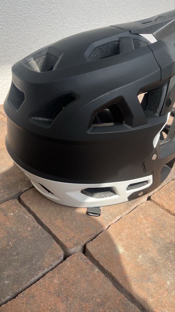 kask motocrossowy Lixada