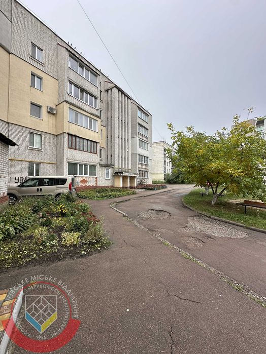 RLT I01 Продам 4 кімнатну квартиру в районі Льотного училища