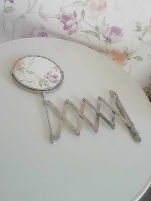 Lusterko na wysiegniku