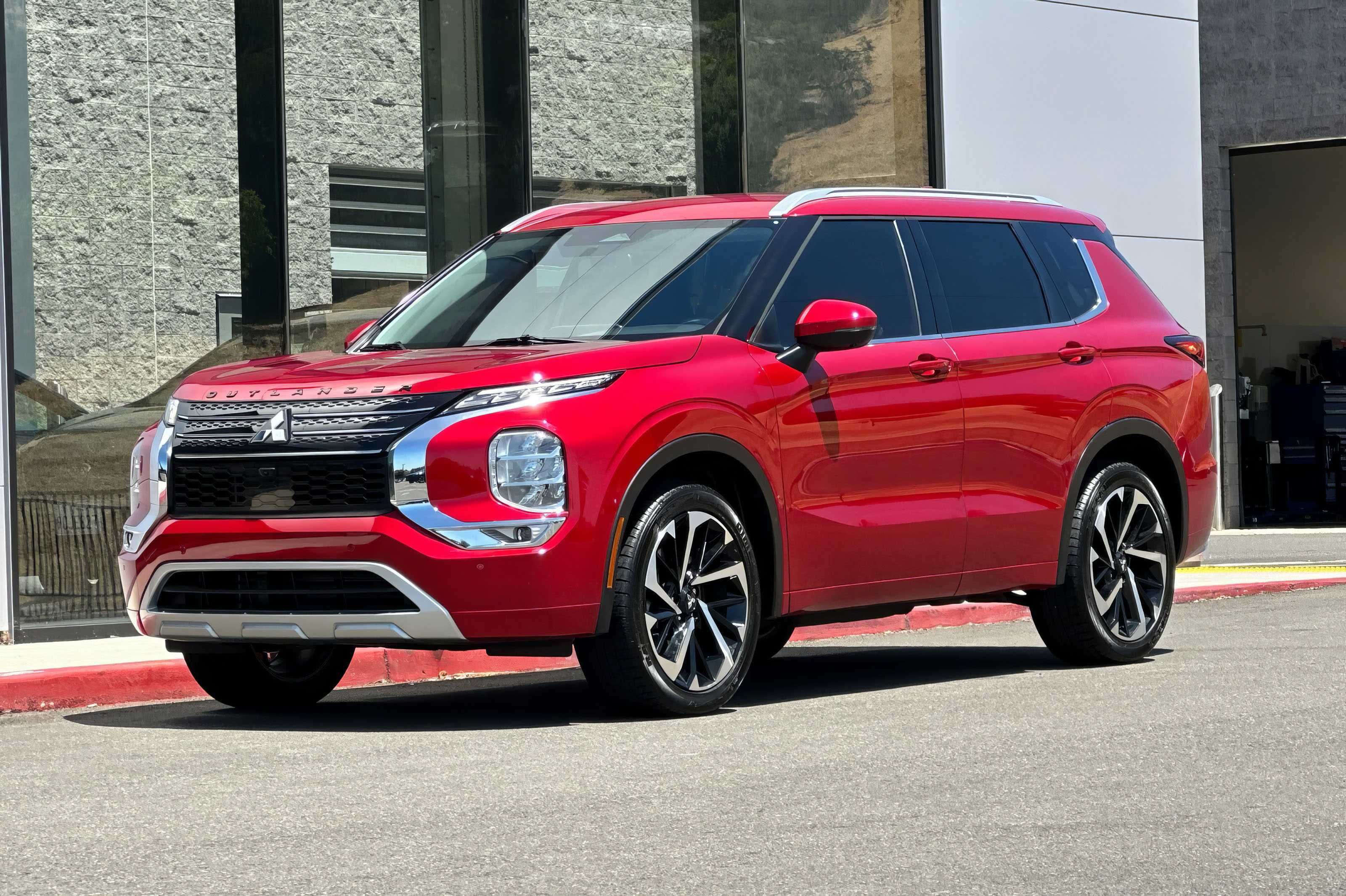 2023 Mitsubishi Outlander SEL