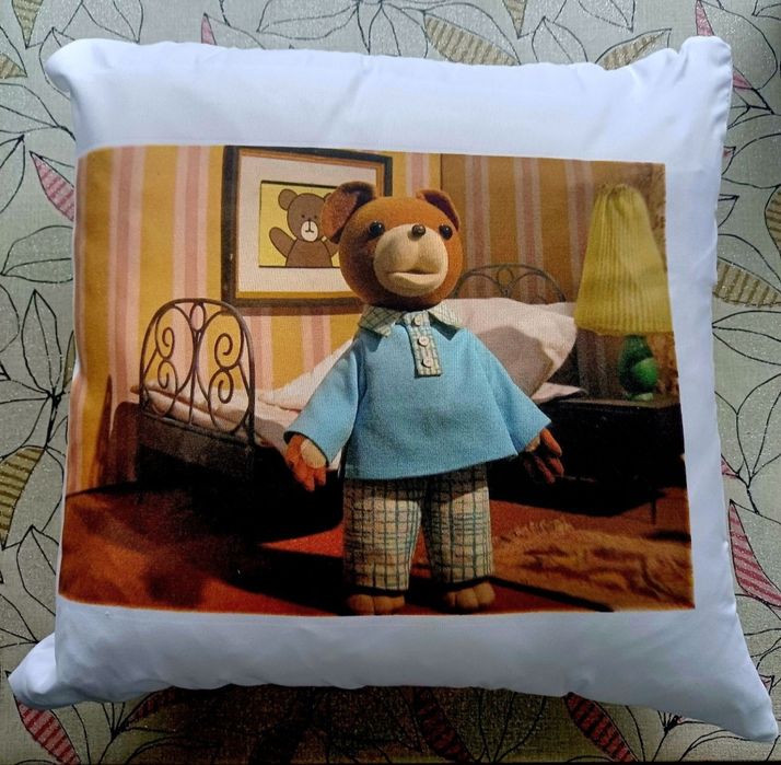 Nowa Poduszka 40x40 Mis Uszatek