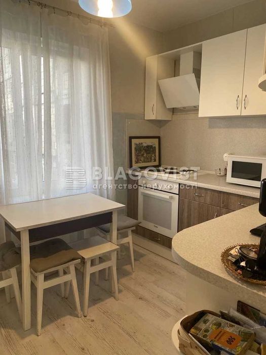 Програми - ТАК! Безготівка.  Продаж 3к квартири  вул. Ревуцького, 13