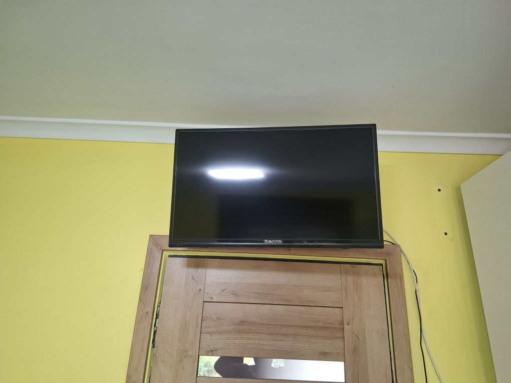 TV MANTA 32 LED 3204 wbudowany tuner dvb-c dvb-t dvb-t2