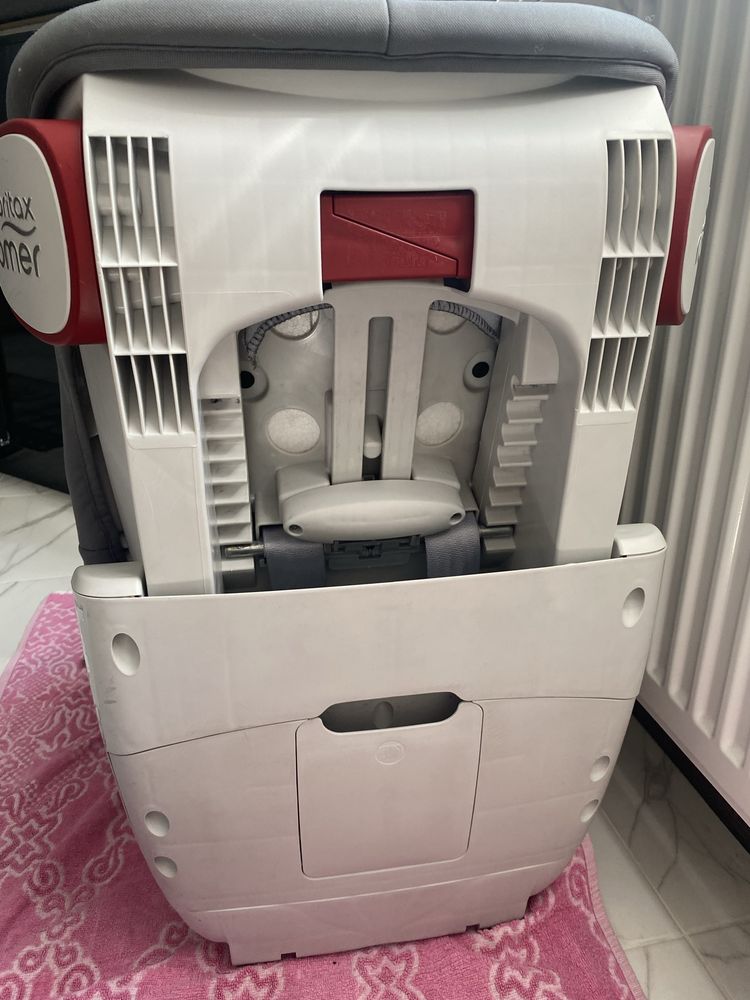 Автокрісло Britax Römer King II в ідеальному стані