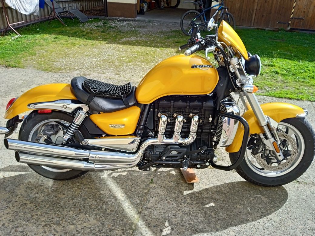 Triumph Rocket 3