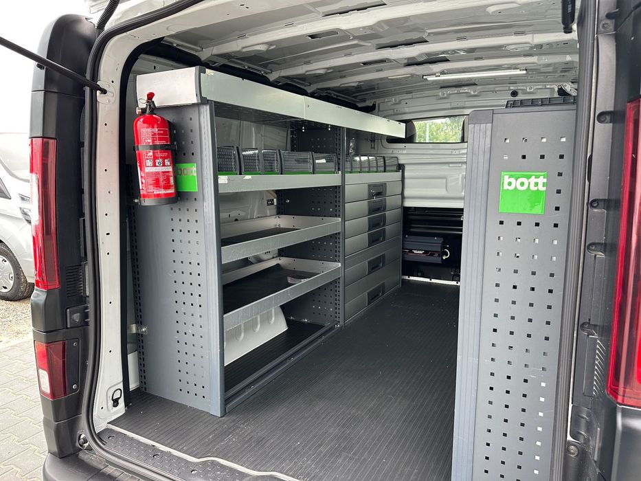 Opel VIVARO Zabudowa Warsztatowa BOTT / Serwis Mobilny FV23%  Warsztat BOTT / Przetwornica 230v / szuflady / regały /Webasto / Klima