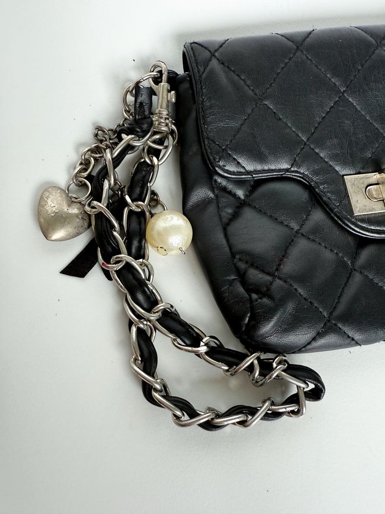 Czarna pikowana kopertówka Bershka – Chanel vibe, Y2K, coquette