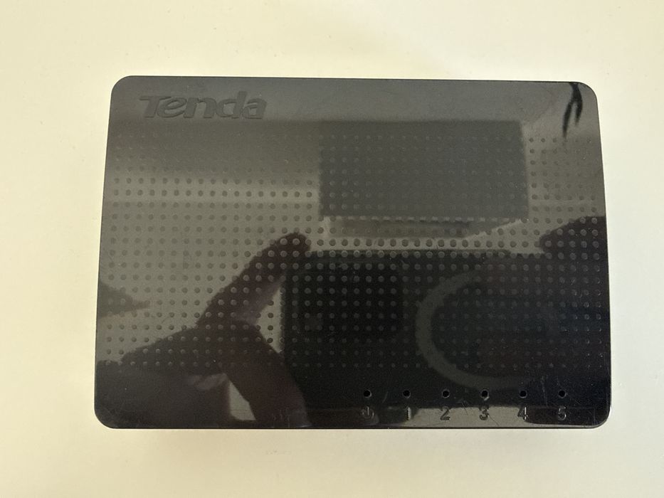 Switch Tenda SG105 plus zasilacz 5 portów