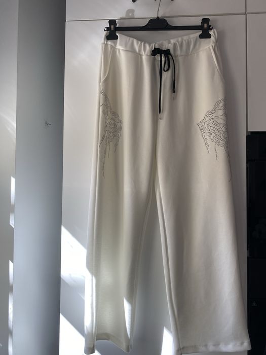 Damskie spodnie biale