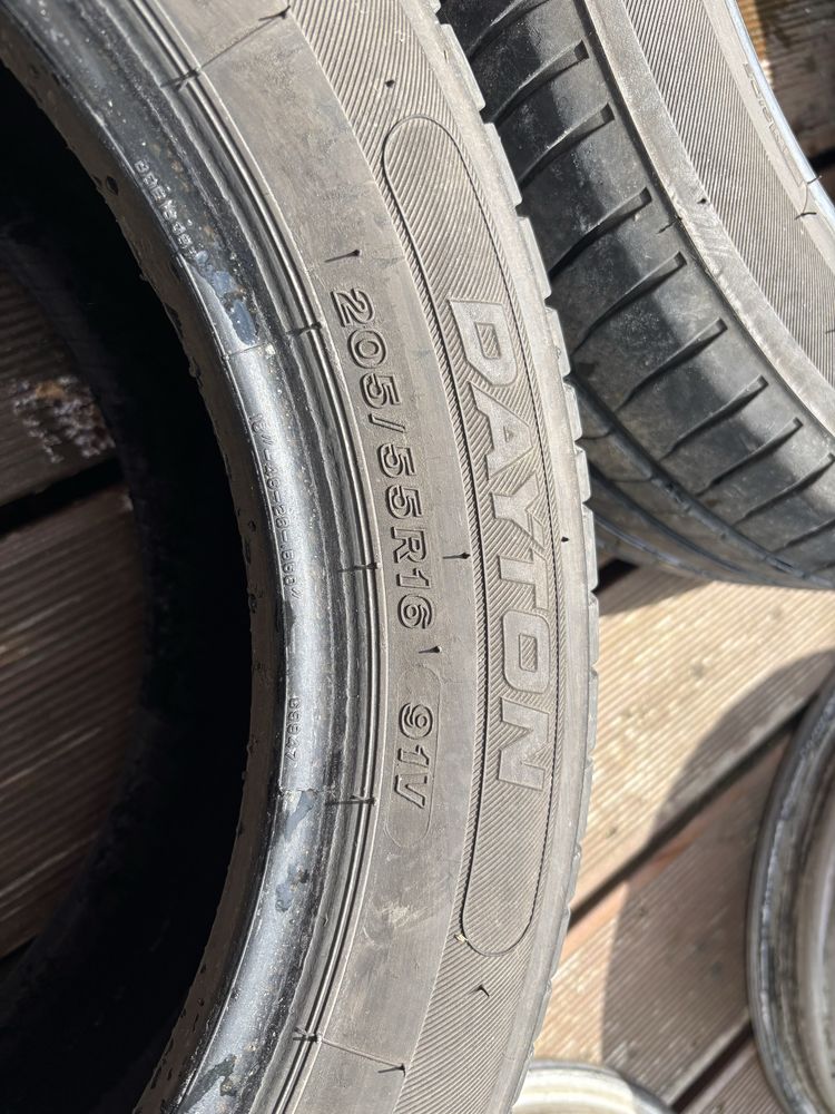 Felgi R16 z oponami Volkswagen Golf