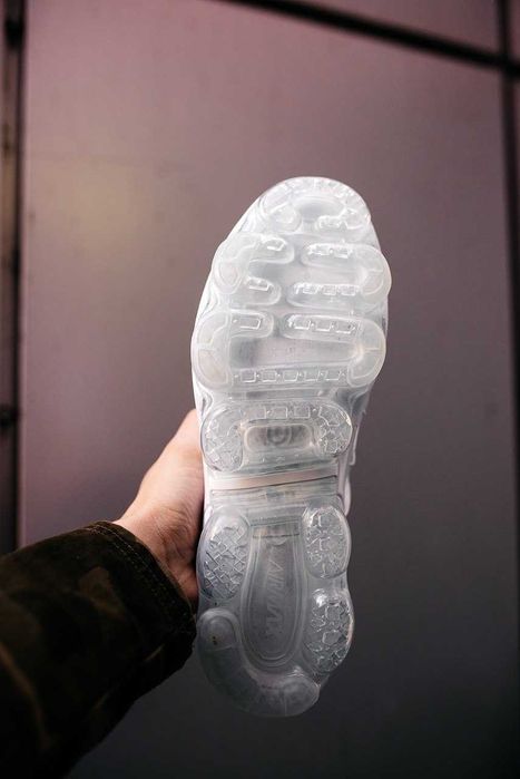 Мужские кроссовки Nike VaporMax Plus TN White. Размеры 40-45