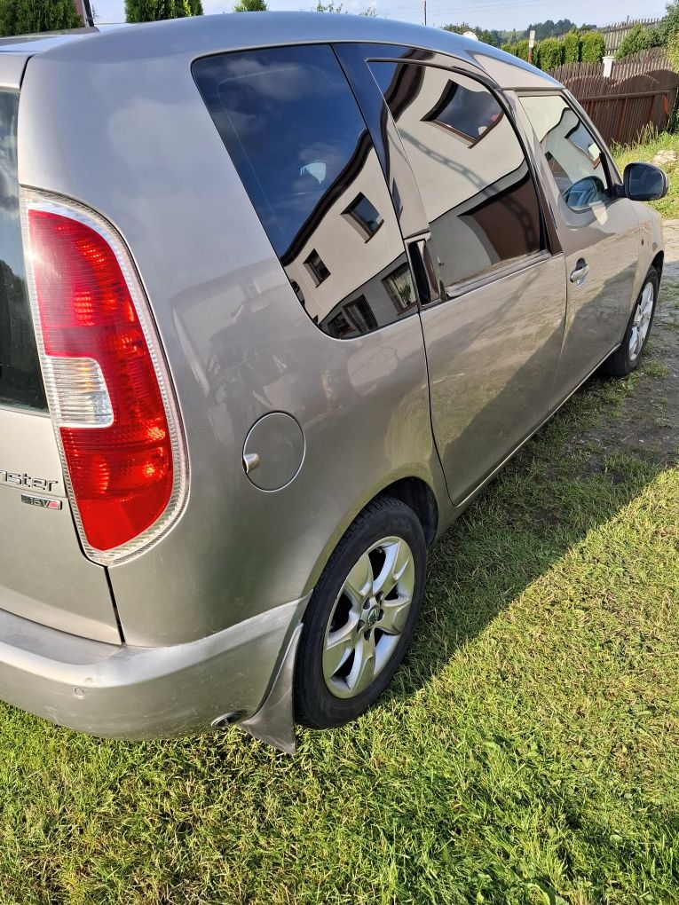 Skoda roomster 1.6