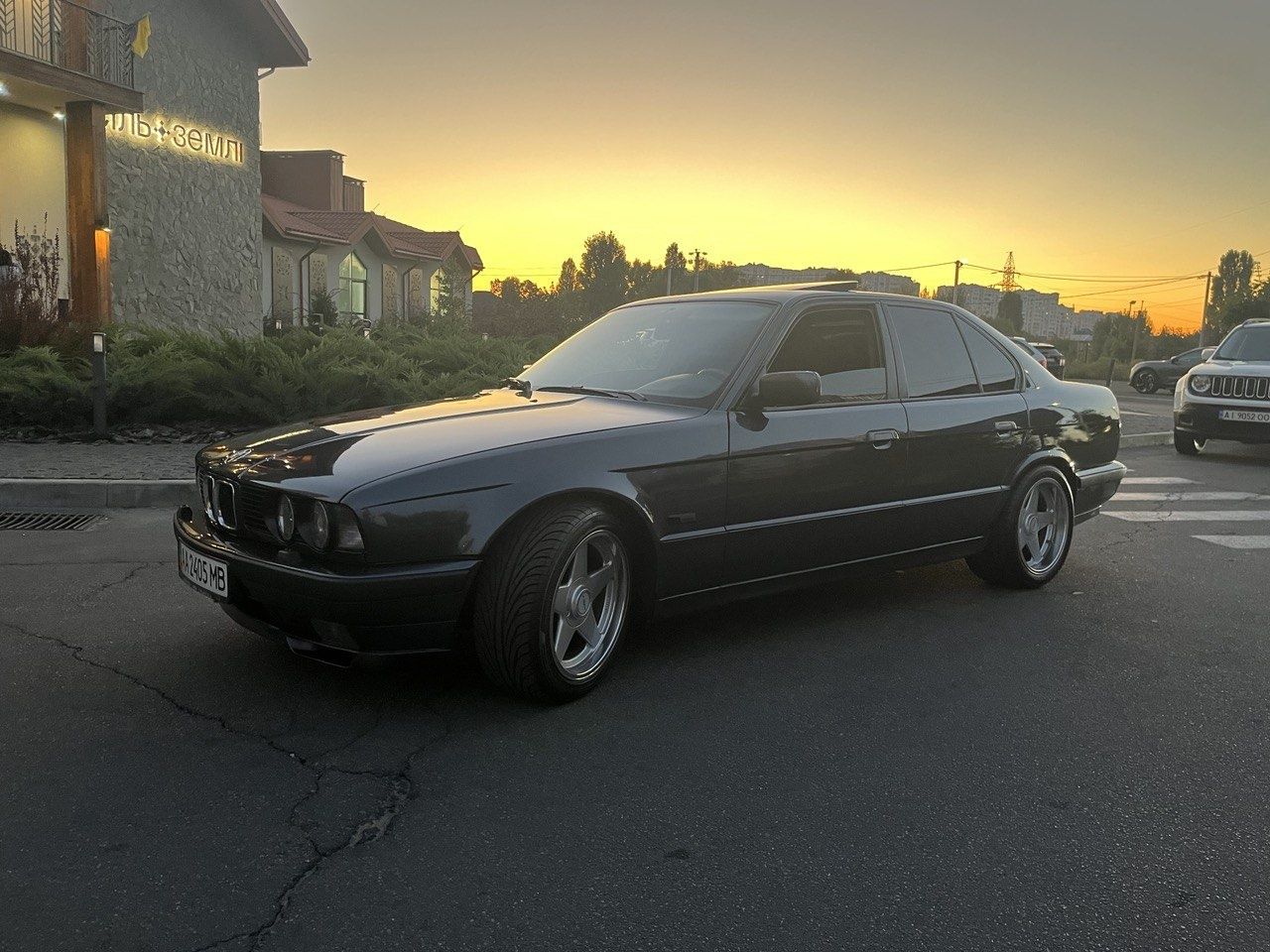 Продам BMW E34 525