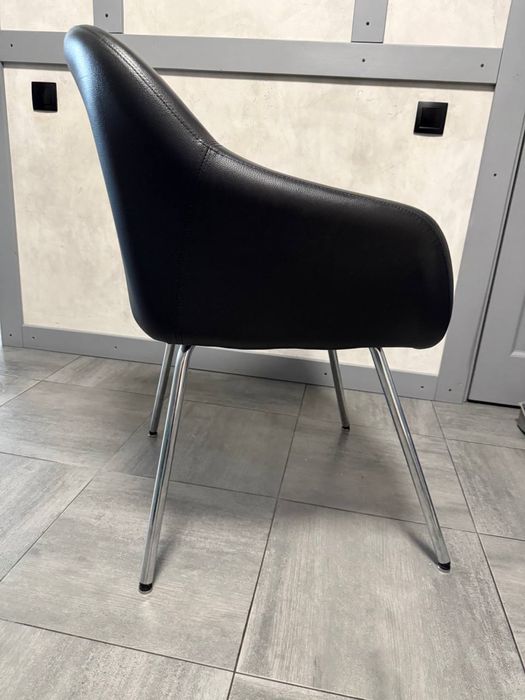 Кресло для візажиста , косметолога стан ідеальний