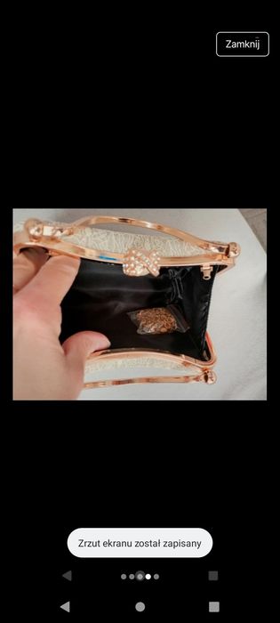 Elegancki koronkowy kuferek złote okucia