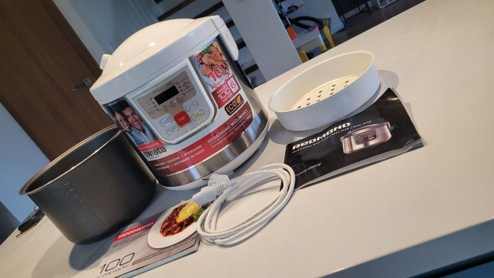 Multicooker Redmond rmc-M30