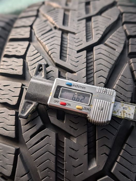 2x opony zimowe Kormoran 205/55 R17