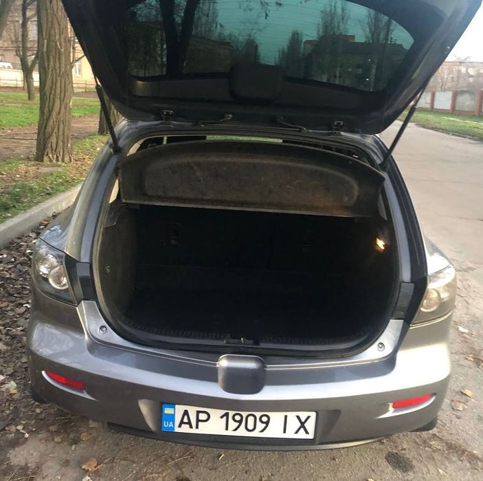 Продам автомобіль Мазда 3