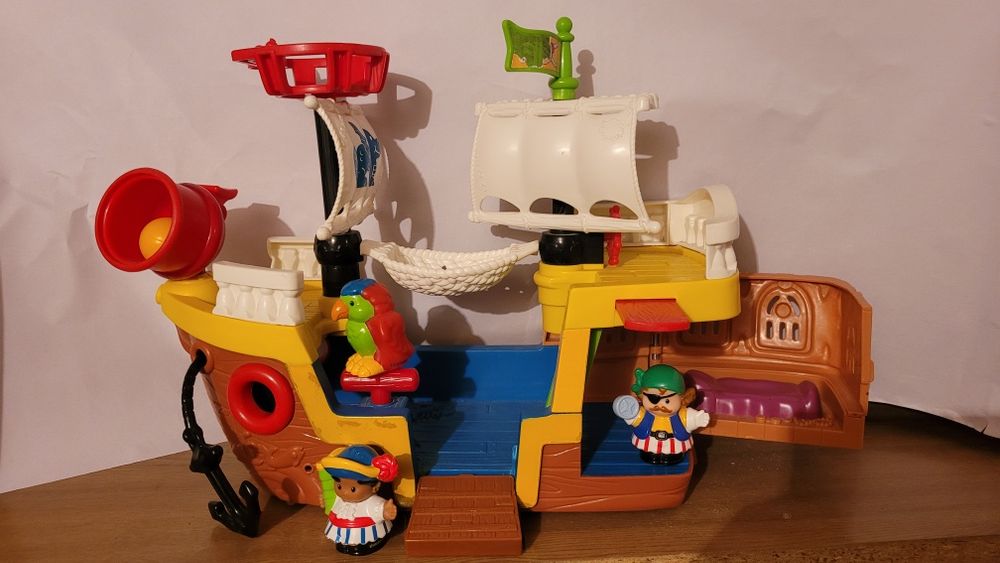 Statek piracki fisher price