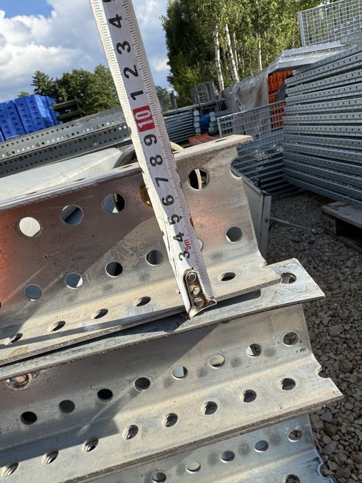 Podajniki rolkowe grawitacyjne rolotoki przenośniki rolkowe taśmociąg